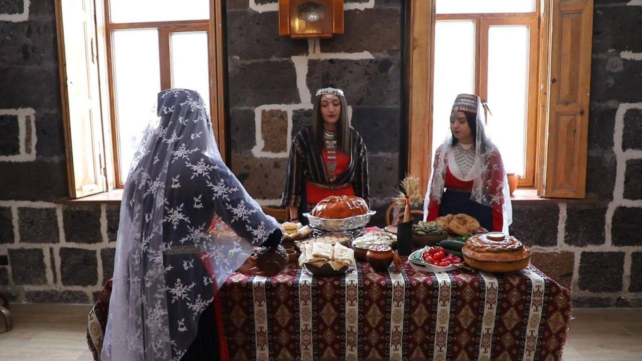 Guesthouse Emma Gyumri ภายนอก รูปภาพ