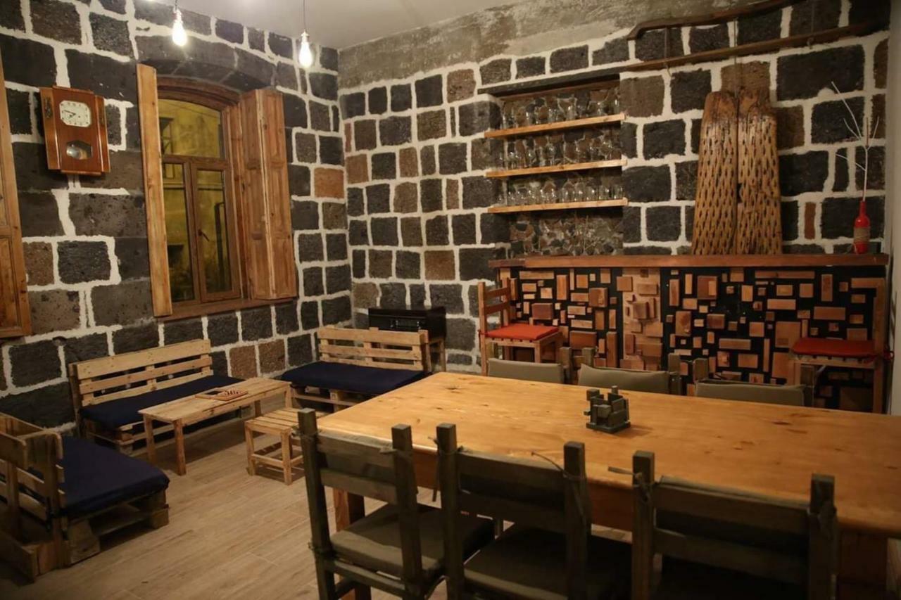 Guesthouse Emma Gyumri ภายนอก รูปภาพ